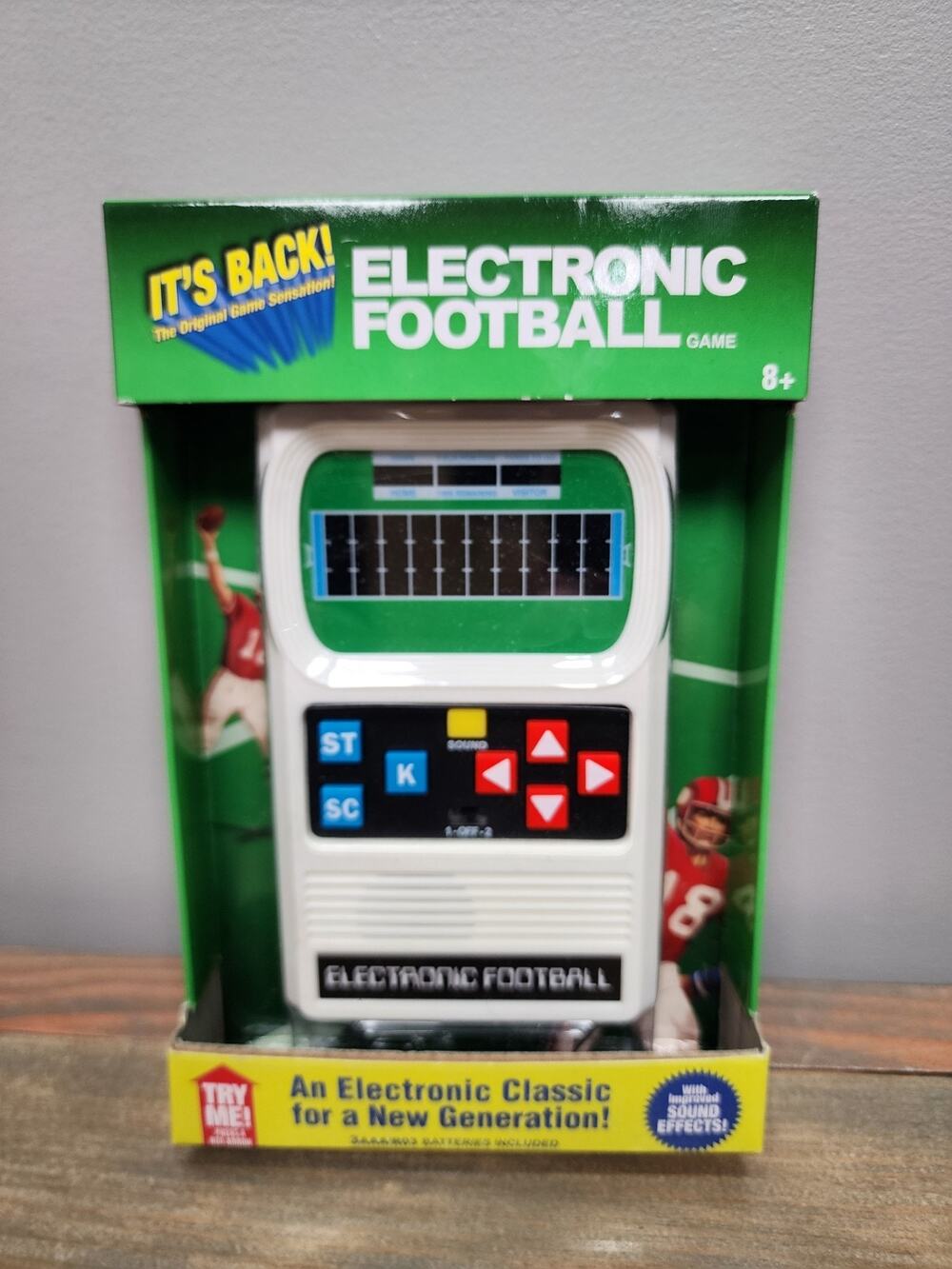 2016 Mattel Basic Fun Electronic Football Handheld Game New Sealed